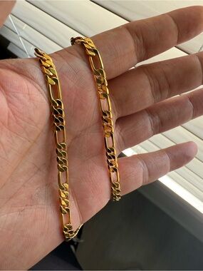 18k Gold plated Figaro chain